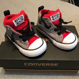 Boy size 5 converse high top